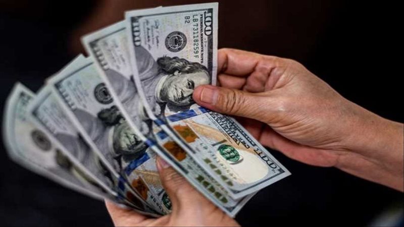 ارتفاع الدولار الأمريكي
