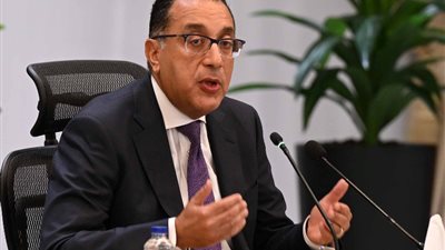 الحكومة تعلن مواعيد غلق المحلات الجديدة والأماكن المستثناة من هذا القرار يتم التنفيذ بهذا التوقيت