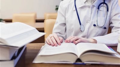 بشأن الالتحاق بكليات الطب .. بشري سارة لطلاب الثانوية العامة 2024