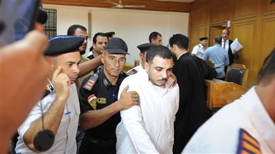 تفاصيل محاكمة سفاح التجمع وسر القوادة التي كانت تورد له الضحايا