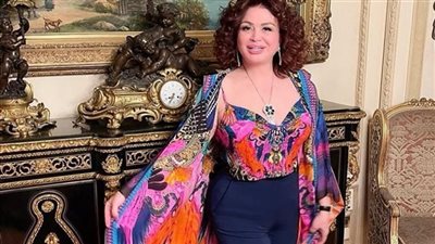 بفستان مثير.. شاهد إطلالة إلهام شاهين الأخيرة للجمهور عبر انستجرام