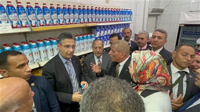 هل يواجه المواطنين أزمة في الحصول على سكر التموين؟.. الوزير يتحرك 