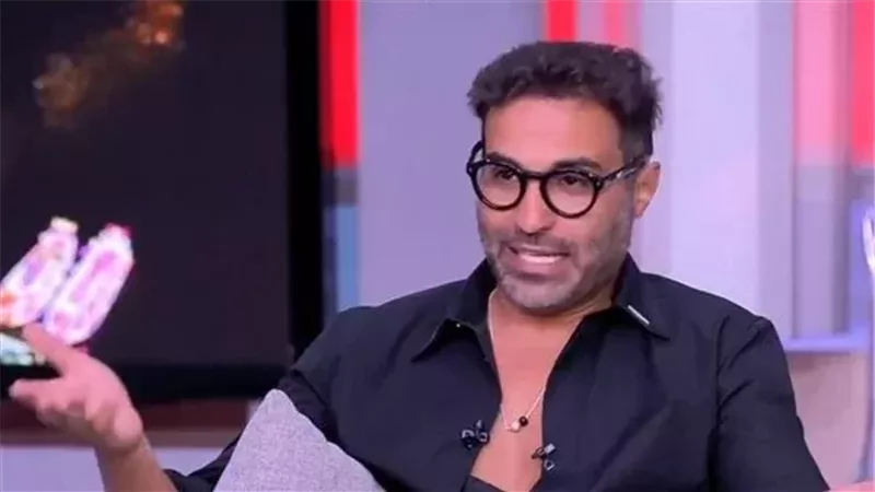 أحمد فهمي معمول له