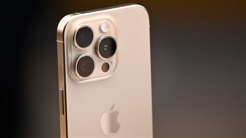 هاتف iPhone 16