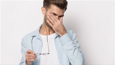 عينه راحت والسبب دبانة أحداث غير متوقعة تؤدى لحادث مؤلم لأحد الرجال