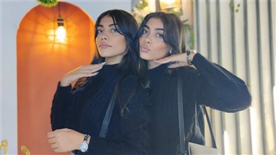  أثارا الجدل وكأنهما خرجا من فجوة زمنية.. من هما فبرونيا وفرونيكا؟