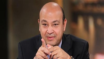 عمرو اديب يوجة رسالة شديدة اللهجة للمصريين بعد تطور أحداث السودان