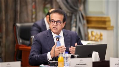 تفاصيل وفاة طفل داخل مستشفي شهير بعد حقنة بمضاد حيوي .. والصحة تتخذ قرار فوري