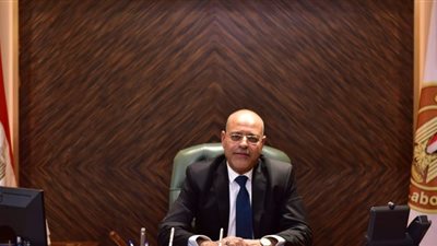 رسالة تحذيرية عاجلة من وزير العمل لكل الشباب المصرى قبل السفر للعمل بالخارج