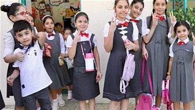 قرارا وتعليمات رسمية وصارمة يصدرها  الوزير ويطالب جميع الطلاب تنفيذها من أول يوم دراسي