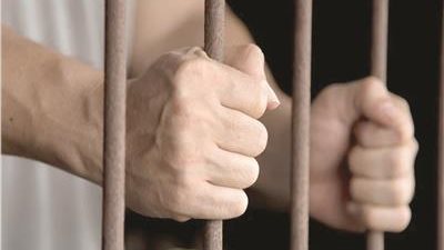 ياما فى الحبس مظاليم لن تتخيلوا ماذا فعل أهالى حلوان مع اجنبى ضل الطريق