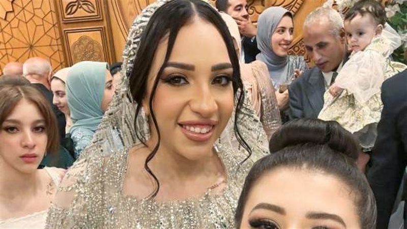 بدون حجاب شرعي..