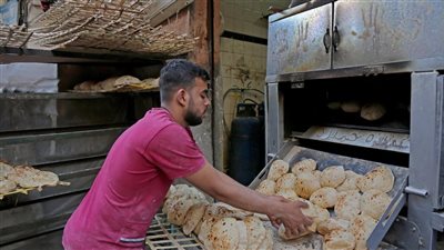 بعد ارتفاع أسعار البنزين وزير التموين يصدر بيان عاجل بشأن سعر رغيف العيش المدعم بأمر من الحكومة