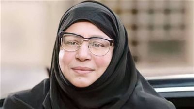 مي عز الدين توجه رسالة مؤثرة إلى الفنانة عبلة كامل بعد ظهور نادر لـها تتسبب فى اثاره الجدل على السوشيال