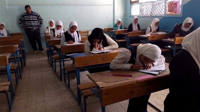 تأجيل الدراسة لمدة