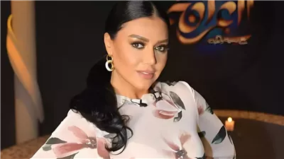 مشاهد لا تليق لفنانات مع بعضهن البعض ورانيا يوسف تخون زوجها مع كلب.. منع عرض التاروت