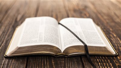 مسيحي يرد على سؤال شخص مستفز بخصوص نشيد الأنشاد.. رد باحترافية وبمنتهى الهدوء