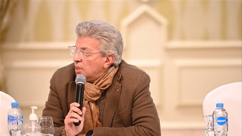 خالد منتصر يتحدث