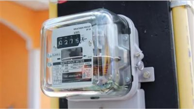 مرفق الكهرباء يكشف حقيقة إجبار أصحاب العدادات القديمة على استبدالها بأخرى مسبقة الدفع | هل عدادك قديم؟