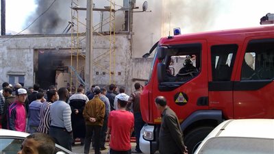 عاجل : حريق نشب داخل بعض المحلات بدير مارجرجس بالأقصر وسيارات الإطفاء تهرع إلي المكان لإخماد النيران والداخلية تعمل علي ملابساته