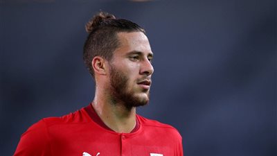 لو الحكم غيابى المحامى هيقدم معارضة وسيتم إخلاء سبيله الحل القانوني لـ رمضان صبحى بعد القبض عليه بمطار القاهرة