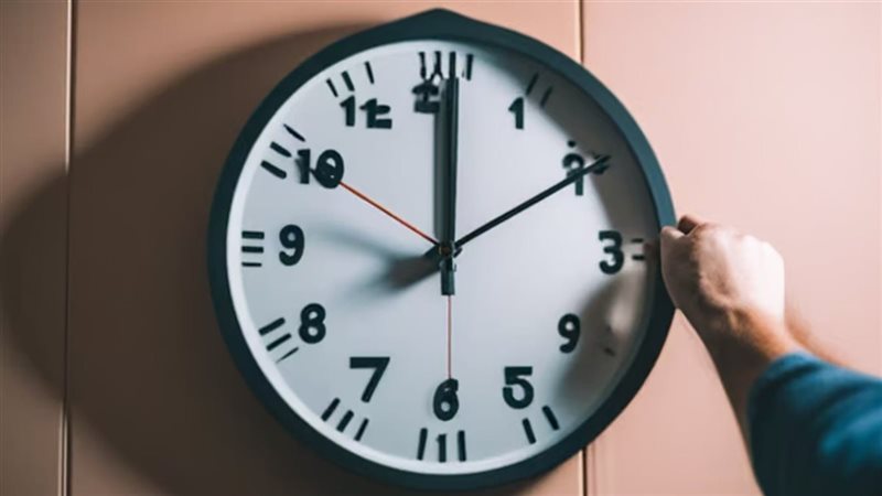 موعد بدء التوقيت