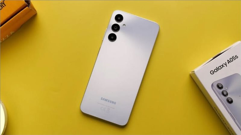 مواصفات هاتف Samsung