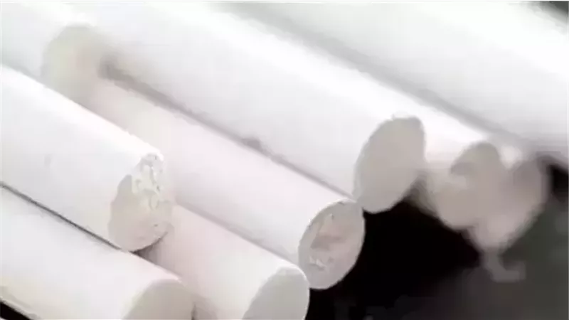 العيال بيتعاطوا طباشير..