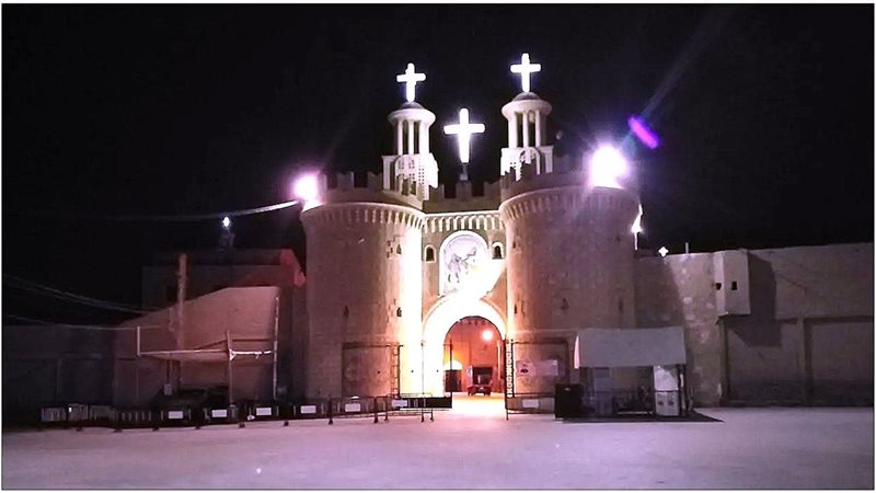 غلق أبواب دير السيدة