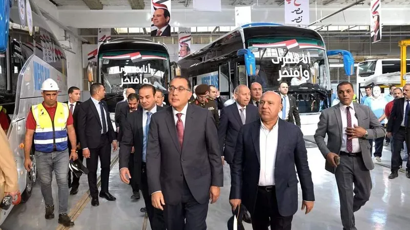 رئيس الوزراء - وزير