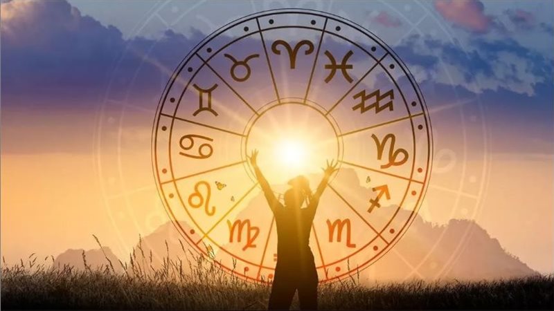 خبيرة الأبراج تكشف