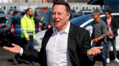 إيلون ماسك يعلن عن منتجه الجديد الذي سيحدث ثورة في عالم السيارات.. هتمشي بالعربية بالمياه فقط  وببلاش!