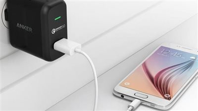 مخاطر لن تتخيلها...ترك الهاتف فى الشاحن ليلا سيؤدى إلى الكثير من المشاكل وهذا ما سيحدث في البطارية