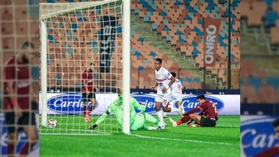 هل استحق الزمالك ركلة جزاء أمام سيراميكا الشوط الثاني؟.. خبير تحكيمي يجيب