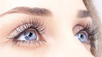 لو من مدمني استخدام الكمبيوتر والهواتف المحموله روشتة سحرية من استاذ جراحة العيون بيها هتحافظ على عينك