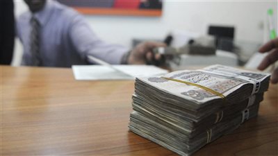 الحكومة تبدأ صرف مرتبات سبتمبر يوم 24 للموظفين بالجهاز الإداري للدولة