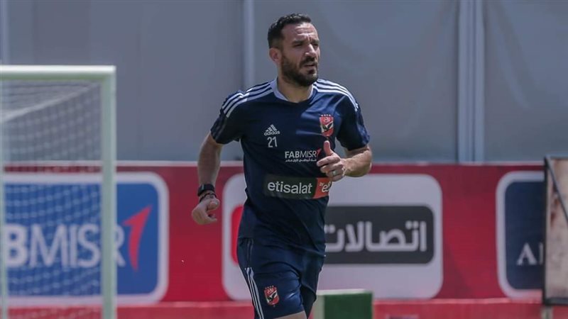 علي معلول والأهلي