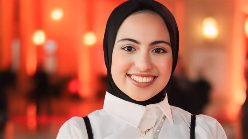 أروى حمدي صحفية الفنانين
