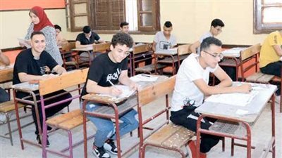 بعد التصديق على تعديلات قانون التعليم علشان تختار لابنك صح اليك 10 اختلافات جوهرية بين البكالوريا والثانوية العامة