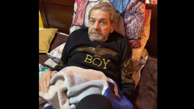 فنان شهير يستغيث بزملائه في الوسط الفني بعد بيع أملاكه .. مهدد بالطرد خلال شهر