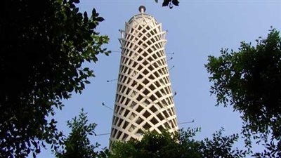 المصرى لية سعر والاجنبى بسعر تانى وده سعر المصورين...قائمة باسعار تذاكر برج القاهرة بعد الزيادة