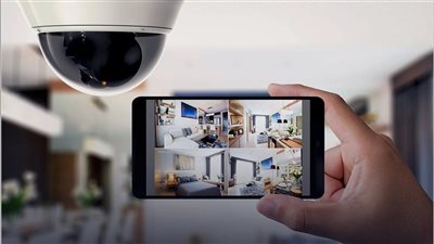 تحذير مرعب من مهندس برمجيات للعائلات: كاميرات المراقبة قد تكشف خصوصيتك دون علمك | هل أنت في خطر؟