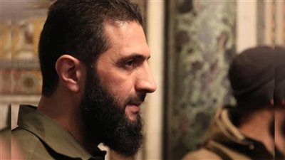 محجبة أم غير محجبة....ظهور مثير للجدل لأول مرة شاهد كيف ظهرت زوجة احمد الشرع رئيس سوريا للمرحلة الانتقالية