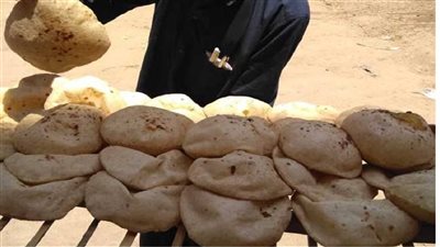 كم يحتاج صاحب وزن الـ 80 كيلو من العيش في وجبته.. إجابة ستصدمك.. ومن خبير غذائي!!