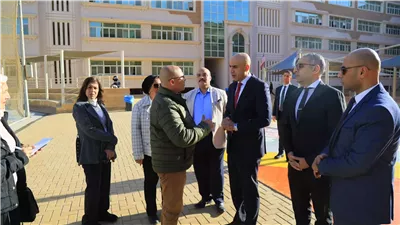 ماذا ينوي والد طالبة التجمع 