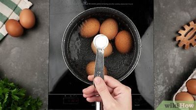 حل سحرى لمشكلة يعاني منها الكثيرين....لن تتوقع ما سيحدث إذا وضعت الخل فى مياه سلق البيض