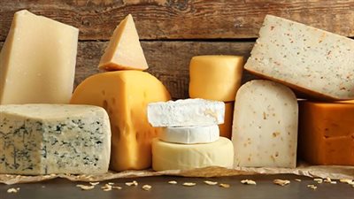 تحذيراً عاجلاً من مسؤولي الصحة العالمية بشأن أخطر أنواع الجبن في العالم ‏قد تسبب تسممًا حادًا وأمراض خطيرة تصل للوفاة