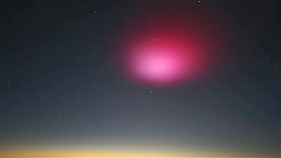 ظهور سحابة أرجوانية غامضة في السماء فوق جبل موسى يثير ذعر سكان سانت كاترين...وهذا هو تفسيرها العلمي