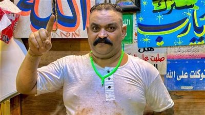 شاهد آخر ظهور لـ إبراهيم الطوخي  من داخل المستشفي قبل رحيله - تعليقات جيرانه تدمي القلوب ما سر حزن أهالي المطرية علي ملك السمين ماذا قالوا؟