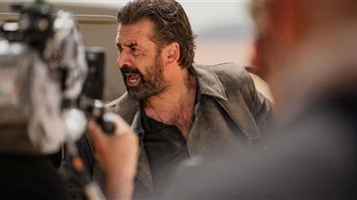 كذبة أبريل من مصر وسوريا والسعودية .. ابرزهم وقف تصوير فيلم كريم عبد العزيز ووفاة أحمد شفيق - كذبات العرب التي تصدرت التريند في عام 2025 